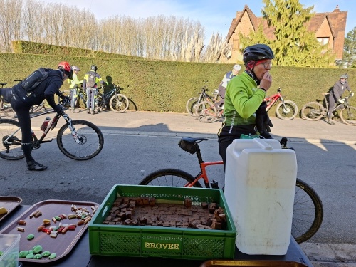 637424764_10240276775047192_2238344049430589406_n