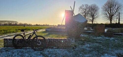 lWZIBAgHbDfOK2VNSItuWxf9rOlXh6xY07tTUGkC2sk-2048x946